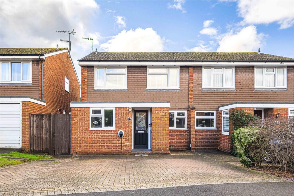 Main image of property: Marriotts Way, Corner Hall, Hemel Hempstead, Hertfordshire, HP3