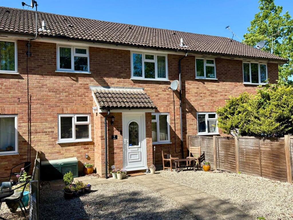 Main image of property: Ashridge, Farnborough