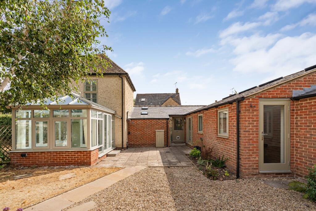 Main image of property: Manor Gardens, Lechlade, Gloucestershire, GL7