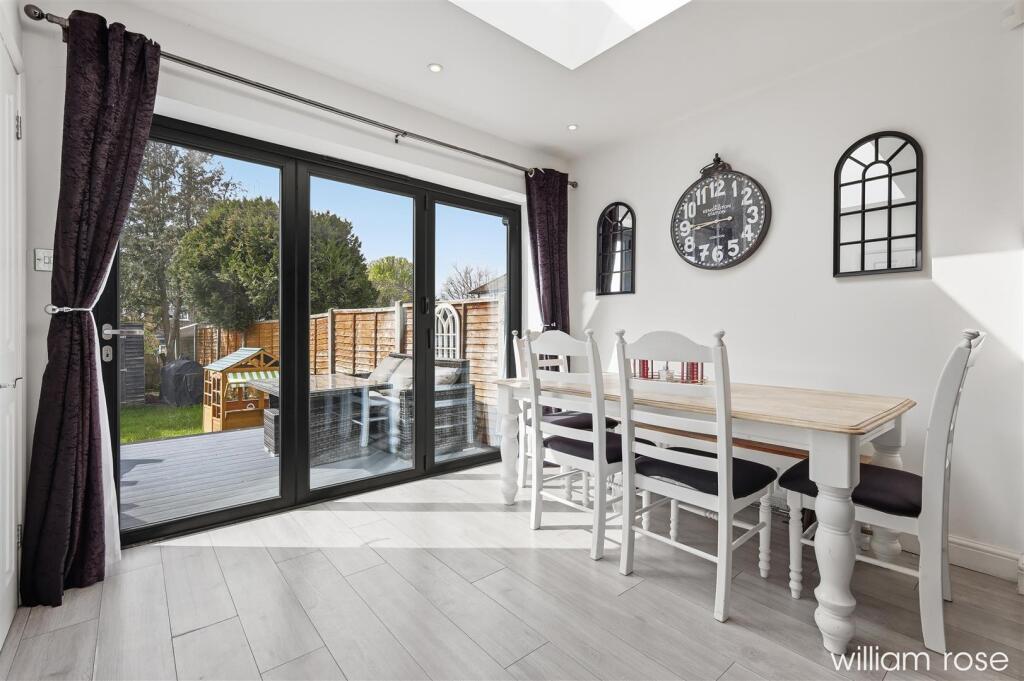 Bluehouse Road, Chingford - More