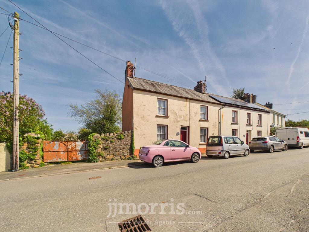 Main image of property: Awelon, Plas-y-Fron, Fishguard, Pembrokeshire, SA65 9LR