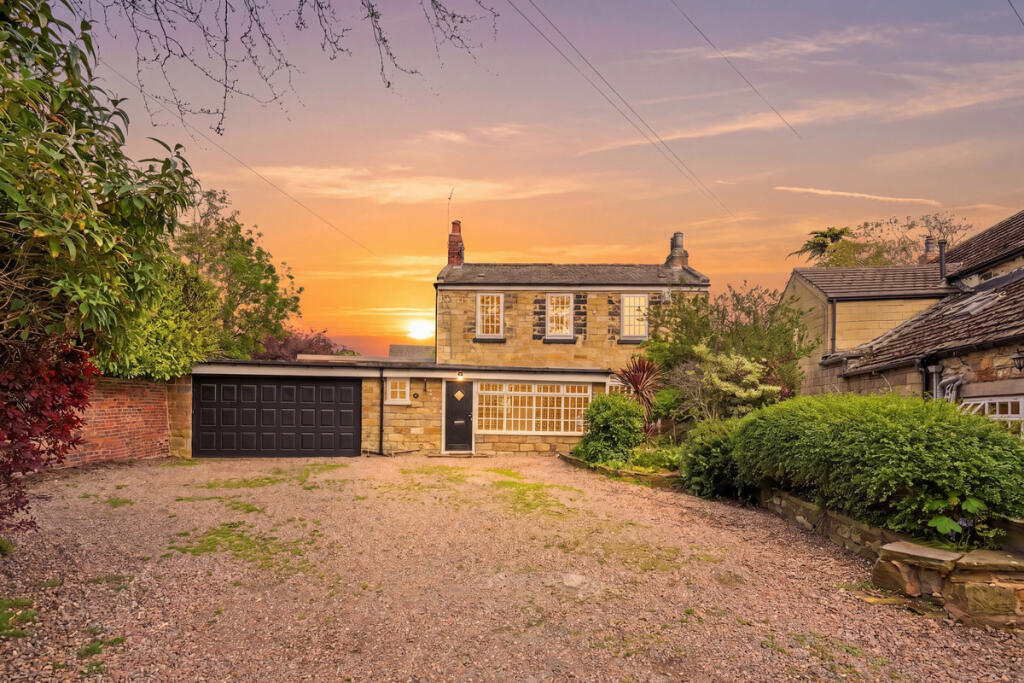 Main image of property: Pontefract Road, Ackworth, WF7