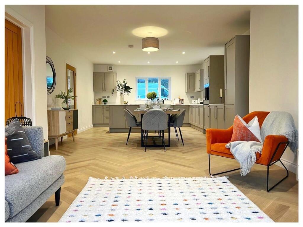 Main image of property: Pickford Green Lane, Allesley, CV5