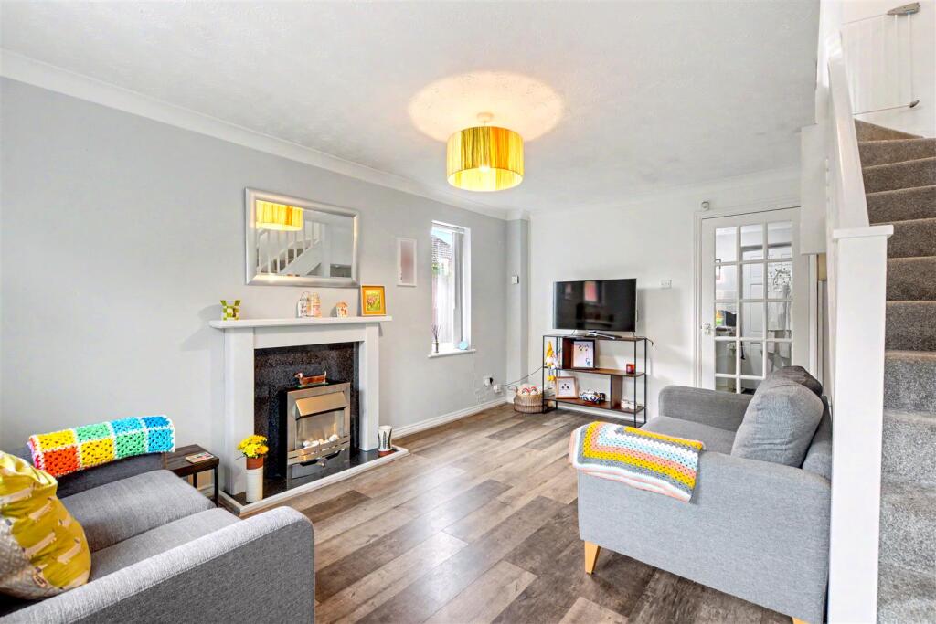 House in Gedling, Warren Hill, St. Albans - View 3