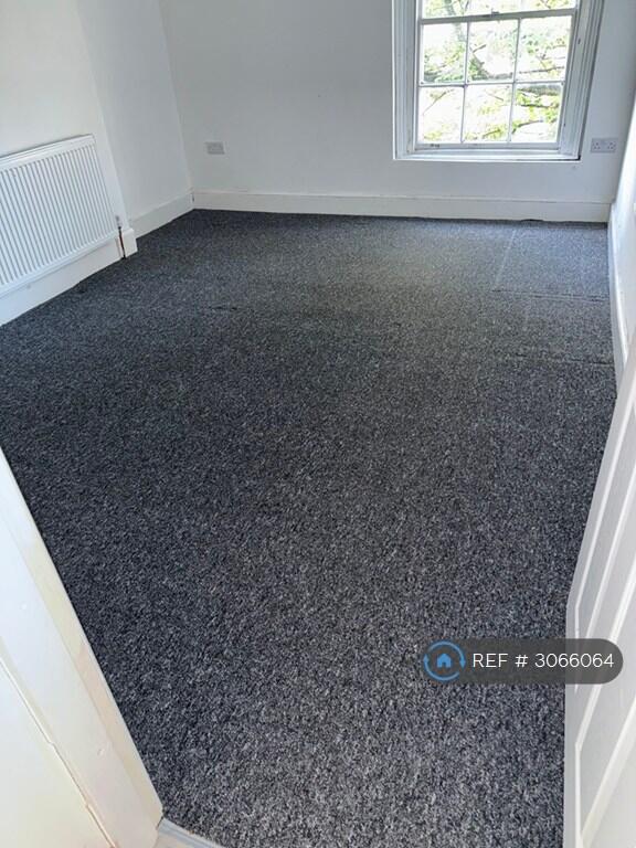 House in Wolverhampton, West Midlands - View 5