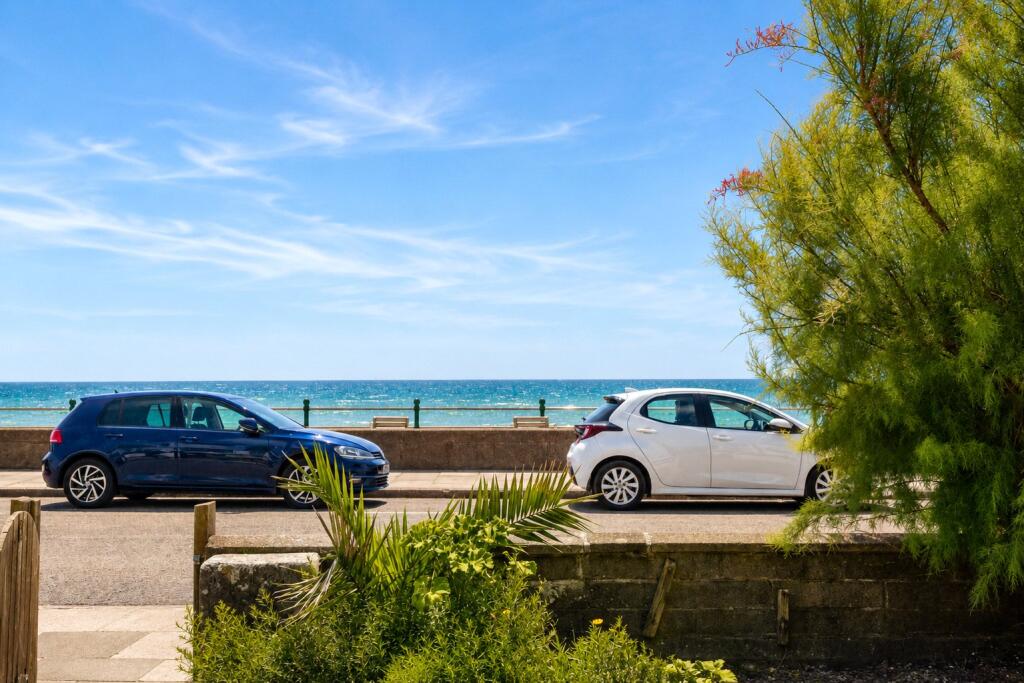 Marine Terrace, Penzance, TR18 photo 4