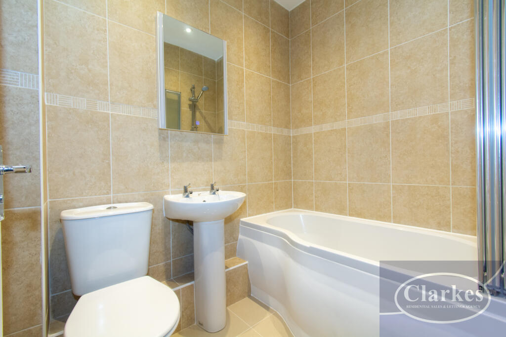 House in Talbot Village, Ensbury Park, Bournemouth - View 3