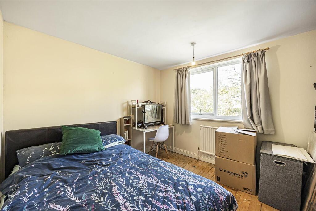 House in Reading, Caversham Park Village, Caversham Park - View 5