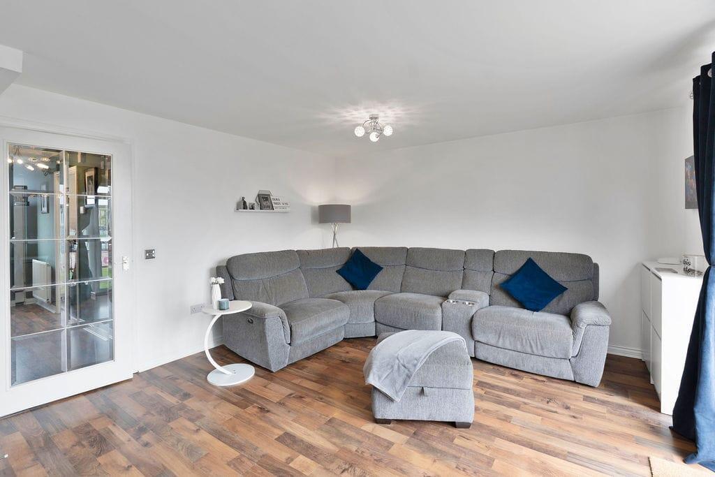 House in Edinburgh, Midlothian - View 5