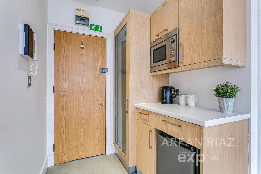 Studio flat for rent