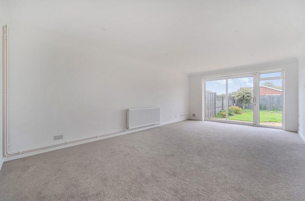 Wakefield Way, Aldwick, PO21 photo 3