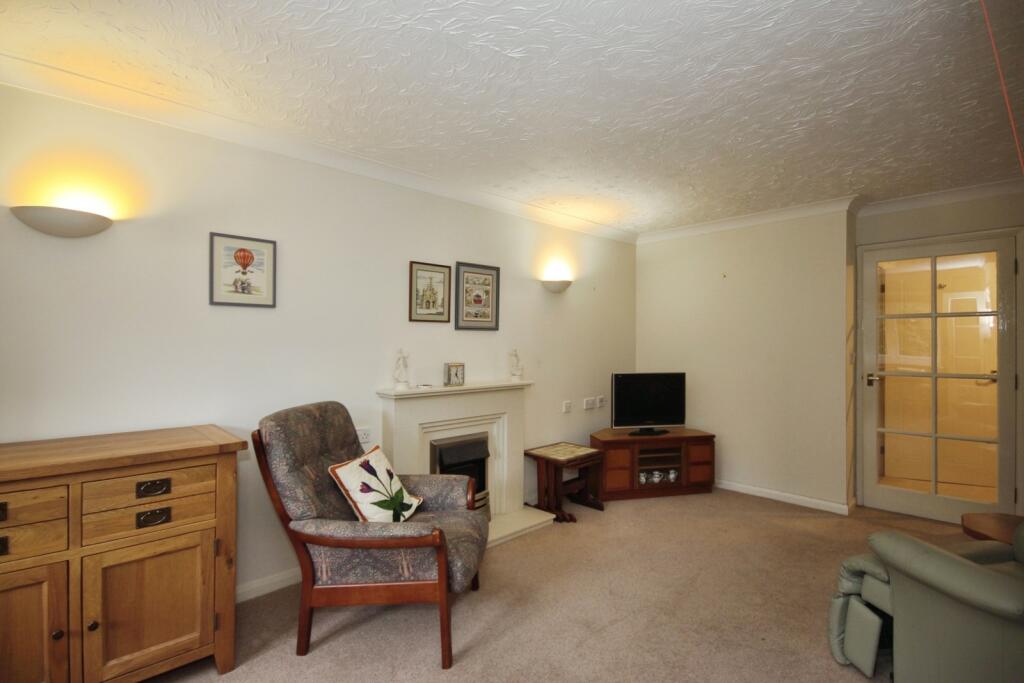 Banbury Road, STRATFORD-UPON-AVON, Warwickshire, CV37 photo 4