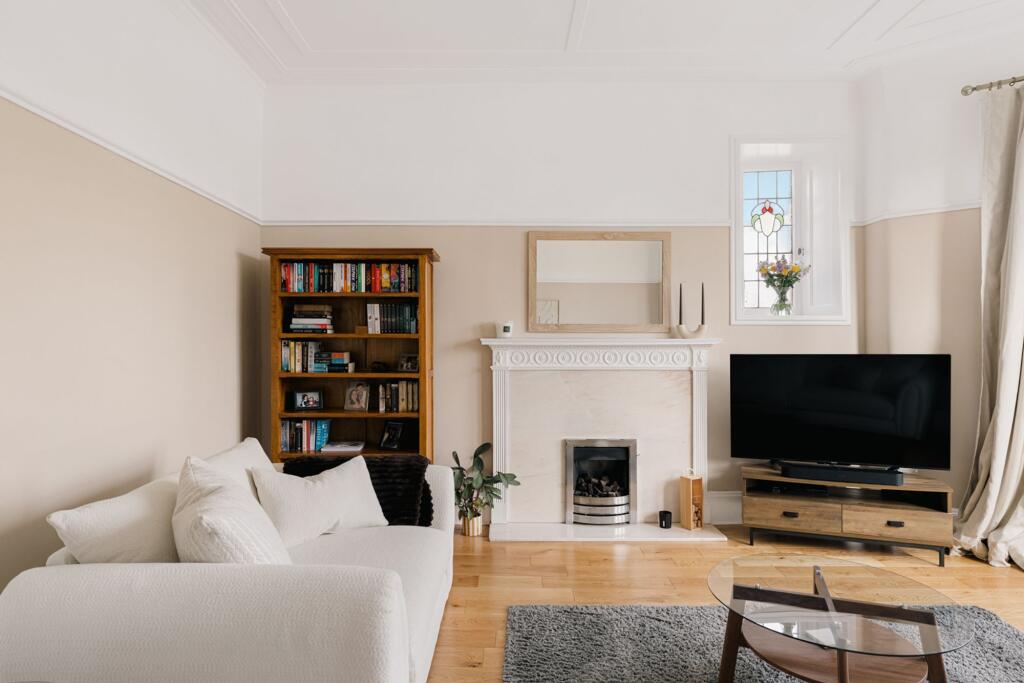 53 Beechwood Drive, Broomhill, G11 photo 4