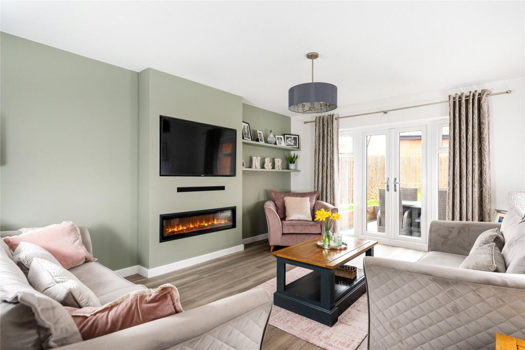 Minter Rise, Winslow, Buckinghamshire, MK18 photo 3