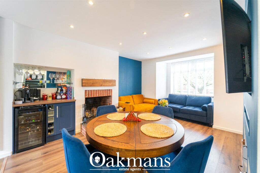 House in Birmingham, West Midlands - More