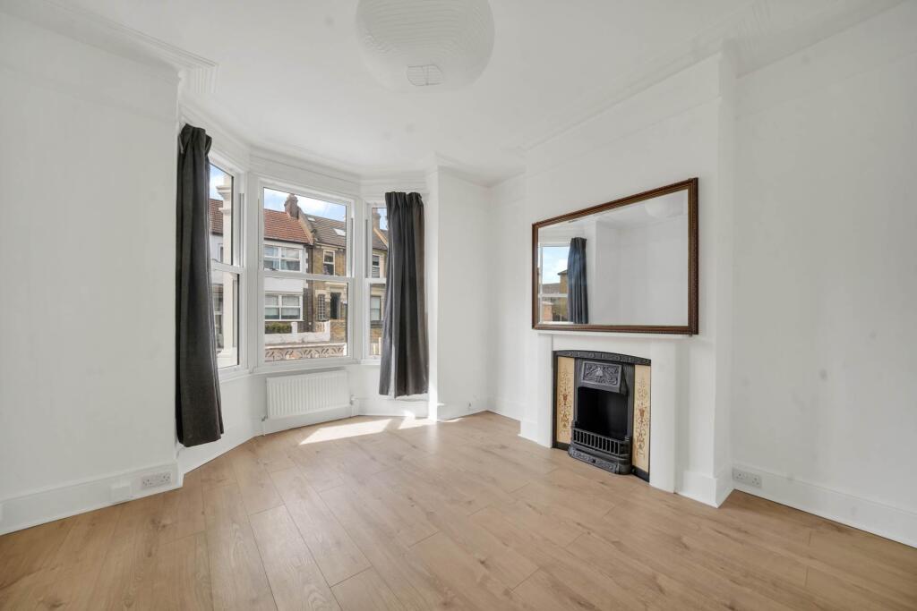 Apartment in London - View 4