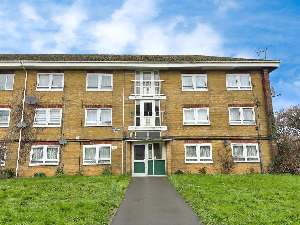 Main image of property: Sedbergh Road, Southampton