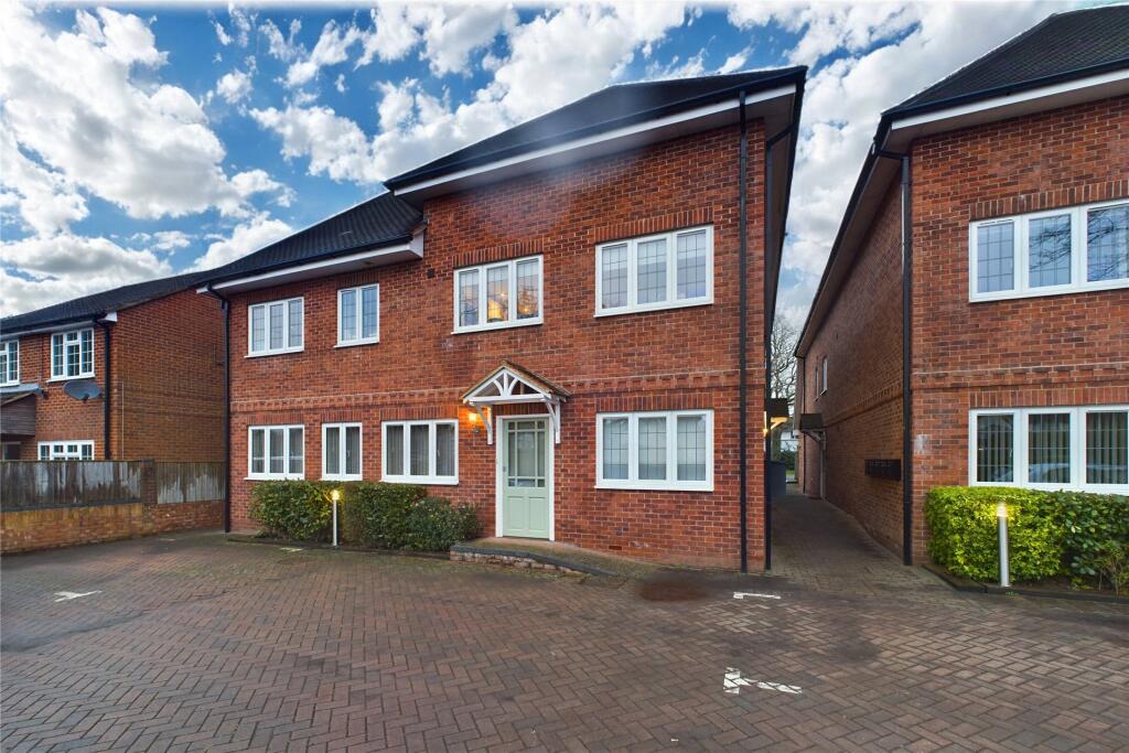 Main image of property: Reading Road, Winnersh, Wokingham, Berkshire, RG41