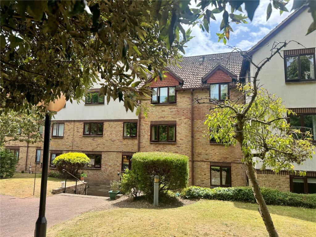 Main image of property: Barrs Avenue, New Milton, Hampshire, BH25