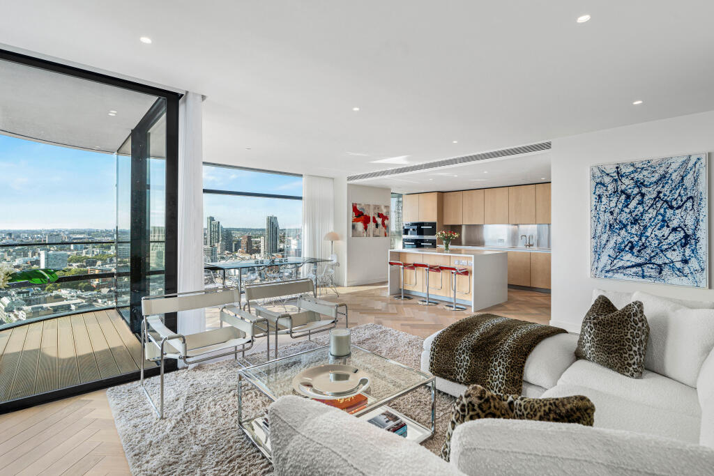 3-bed flat on Principal Tower, Shoreditch High Street, Shoreditch, London, EC2A, United Kingdom, £2,950,000