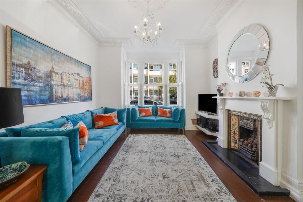 House in London - View 2
