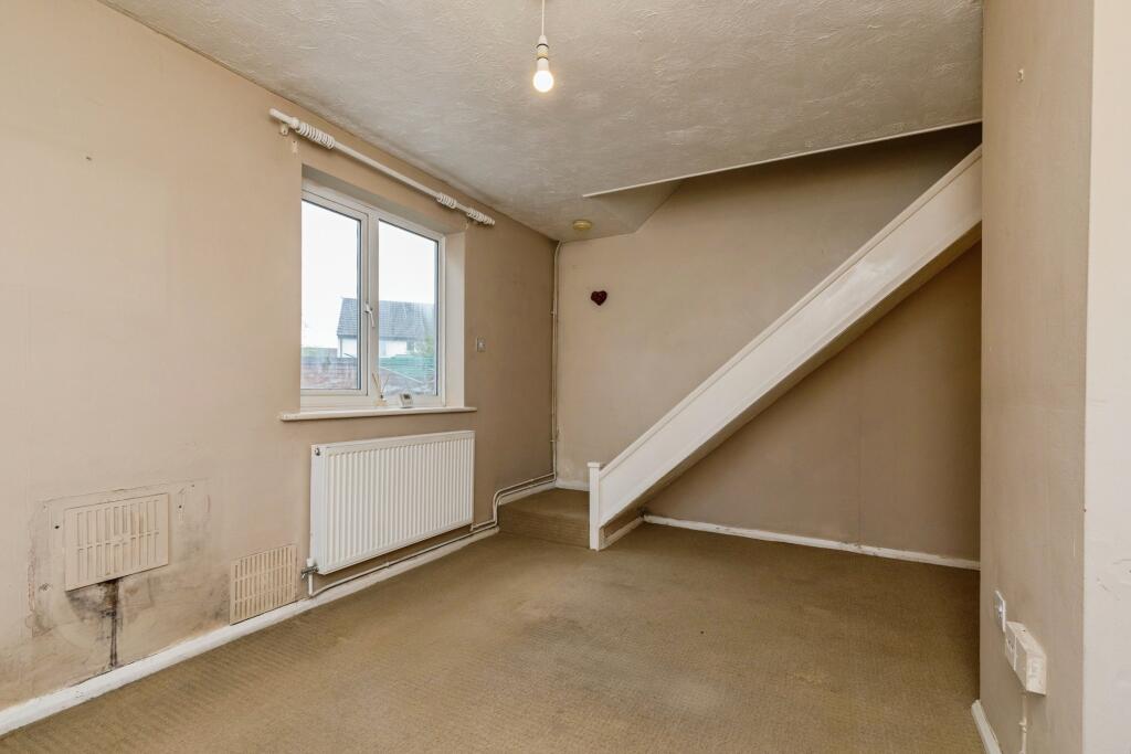 Sutherland Avenue, Bristol, BS37 photo 4
