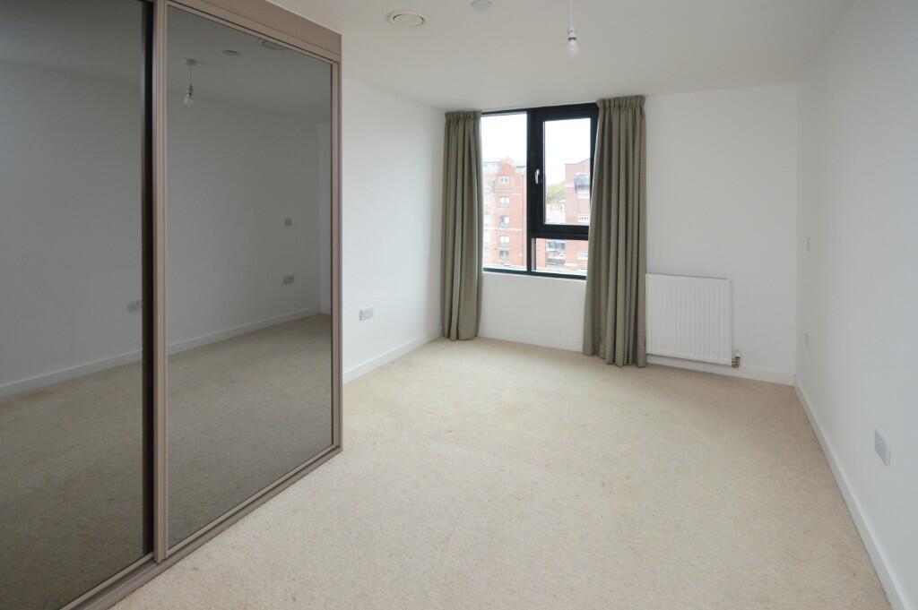 Apartment in Bristol - View 4