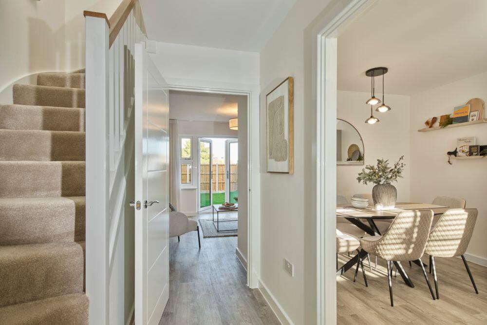 Main image of property: St Marys Grv,
Nailsea,
Bristol,
BS48 4NJ