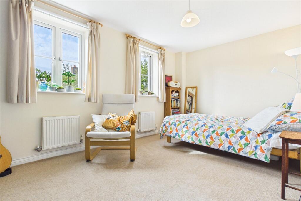 House in Reading - More