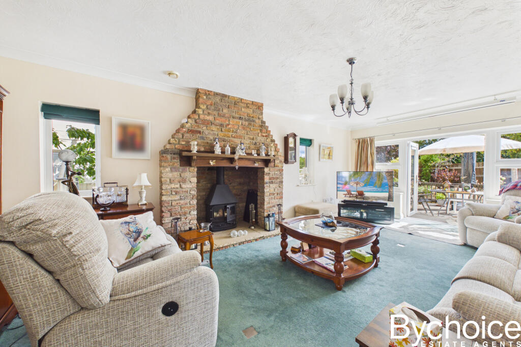 House in West Suffolk, Kedington - More