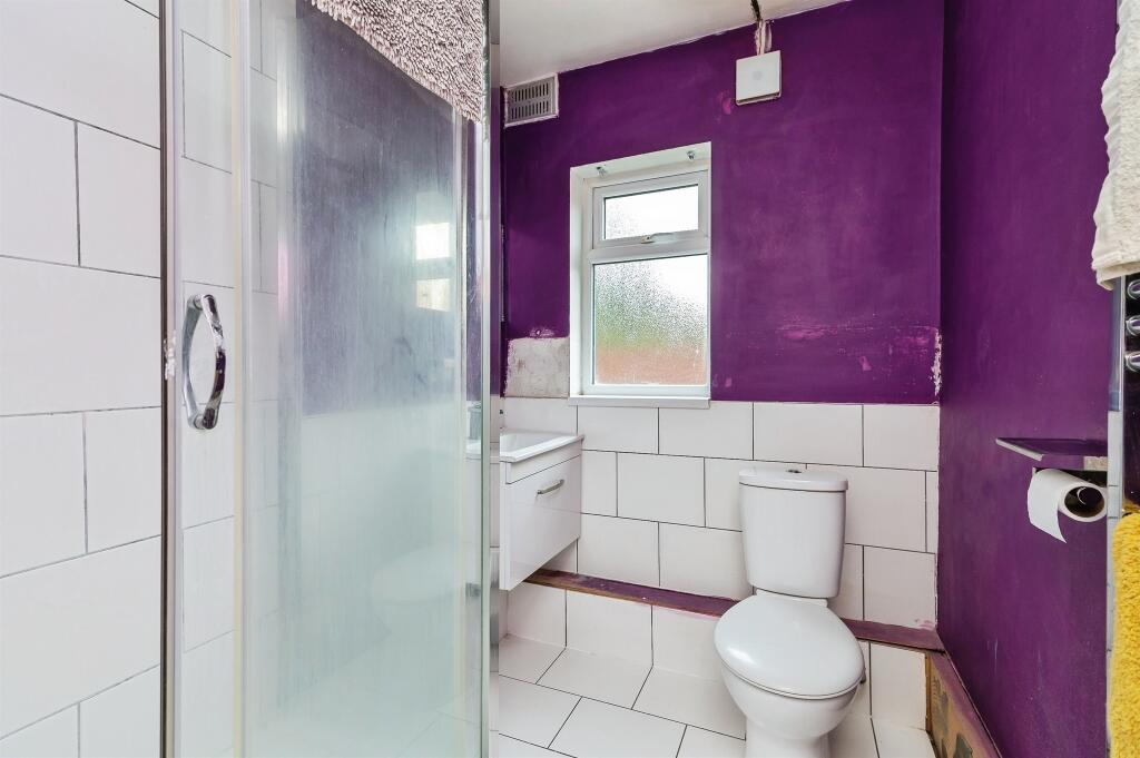 Apartment in Rushcliffe, Edwalton - View 5