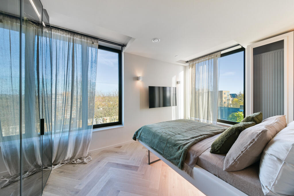 Main image of property: Willesden Lane, Willesden, Brent, London