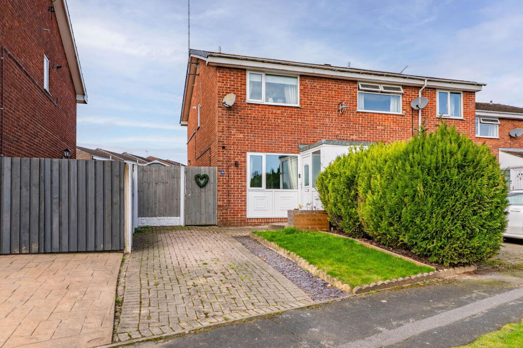 2-bed semi-detached on Upperfield Road, Maltby, Rotherham, S66 8BG, £160,000