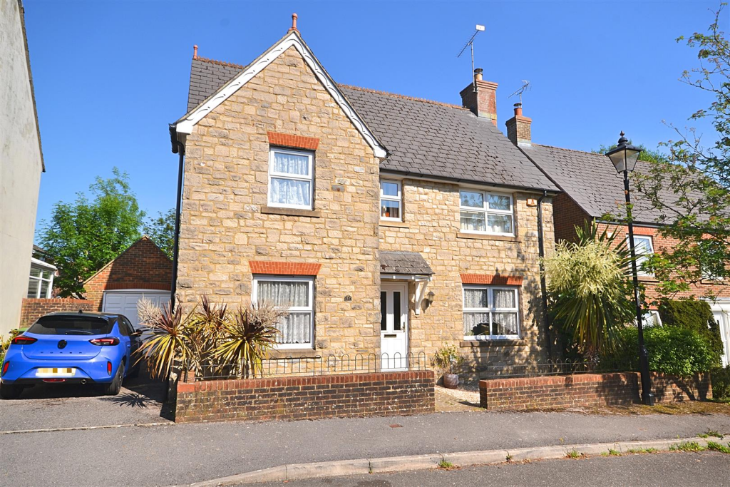 Main image of property: Nonesuch Close, Dorchester