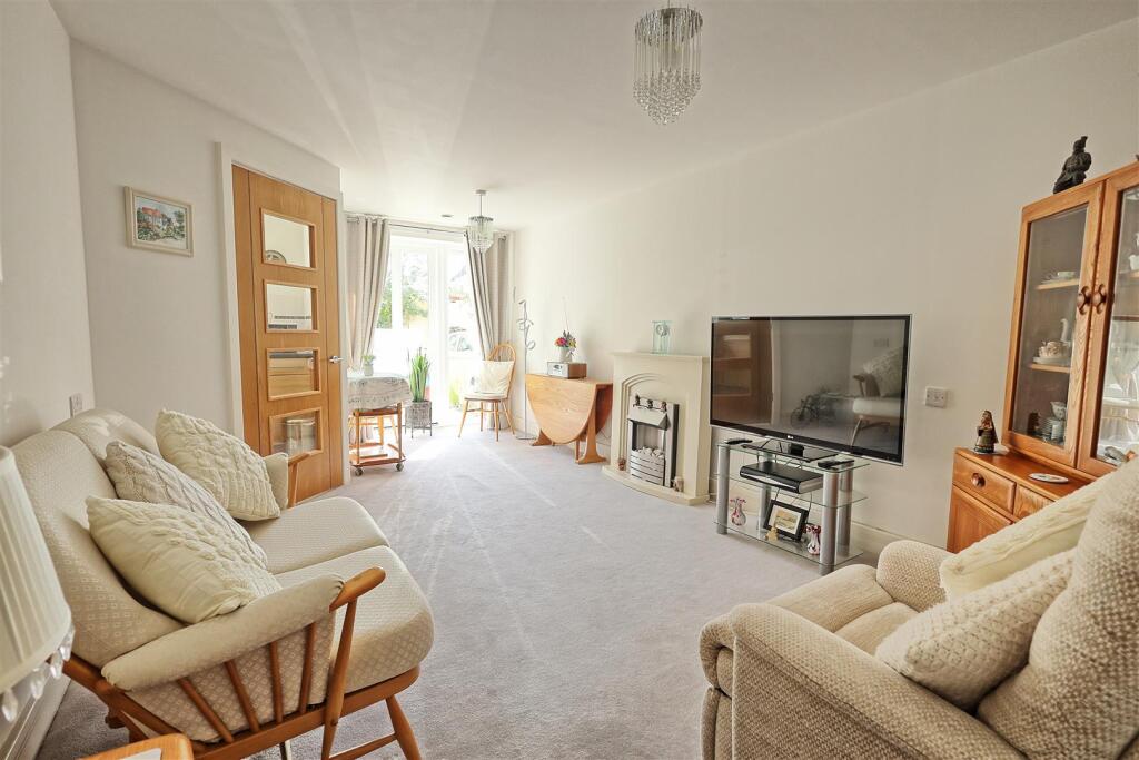 Ermine Court - Ware - Ground Floor - View 2