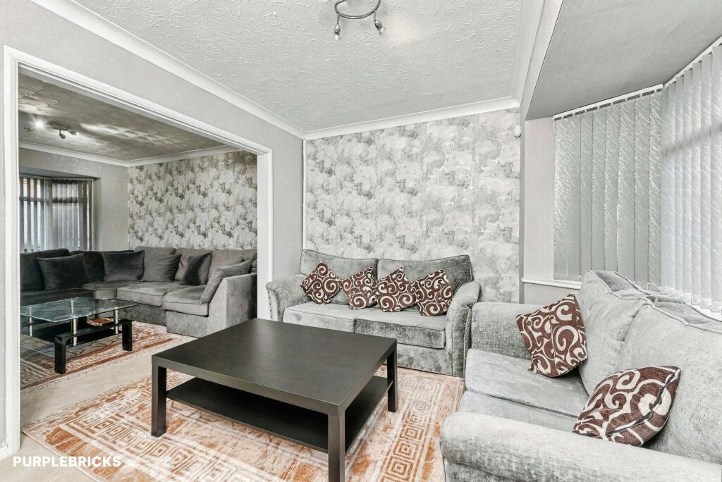 House in Wakefield - View 5