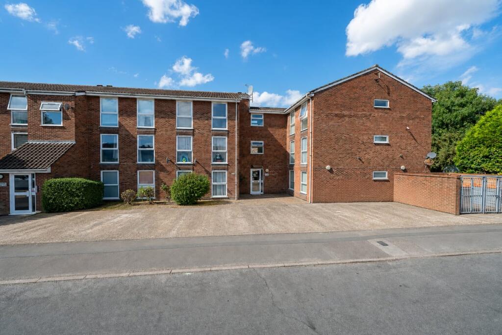 Main image of property: Shurland Avenue, Barnet, EN4