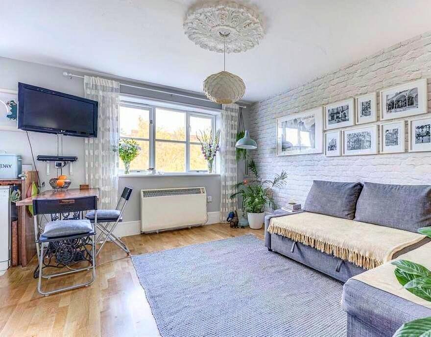 Apartment in Enfield - View 5