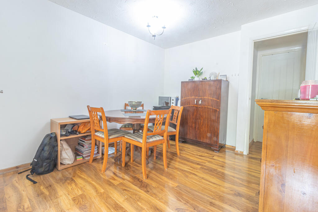 Apartment in Hatfield, Hilltop - View 4