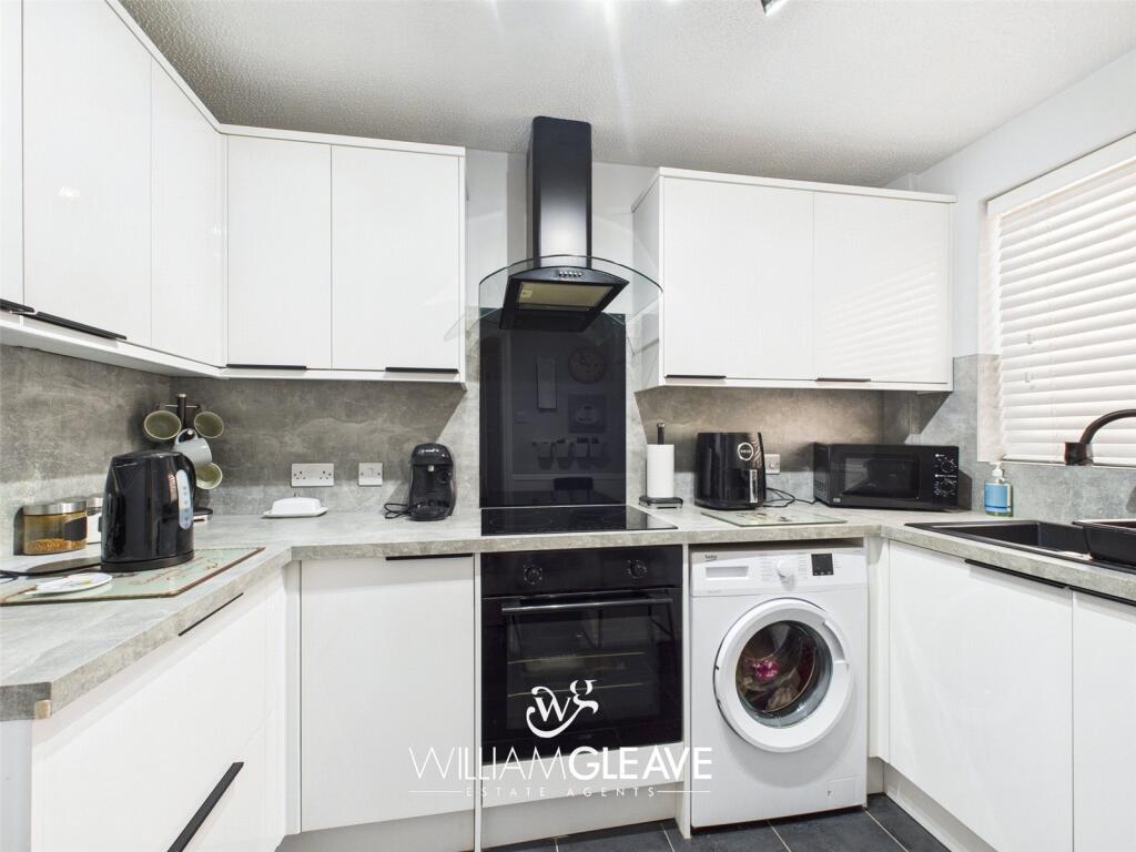 Lon Eglyn, Rhyl, Denbighshire, LL18 - More