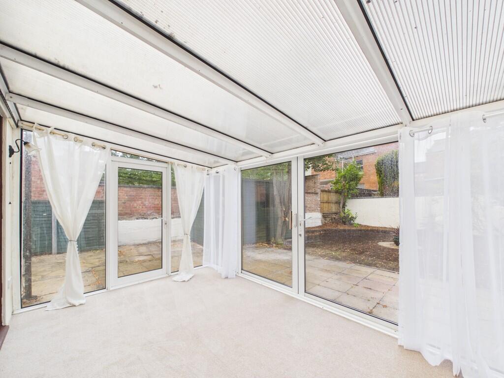 House in Gloucester - View 5
