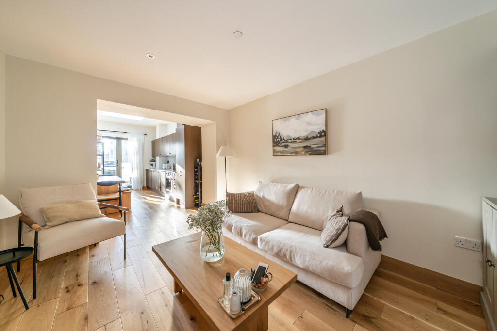 Main image of property: Clapham High Street, London, SW4