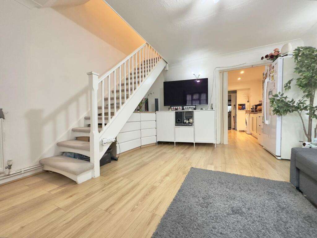 Main image of property: Mundells, Cheshunt, EN7