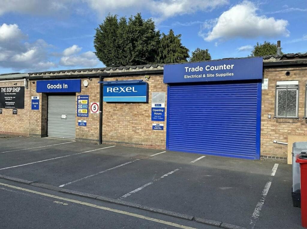 Unit 2, Rear of 179 Stratford Road, Shirley, Solihull, B90 3AU