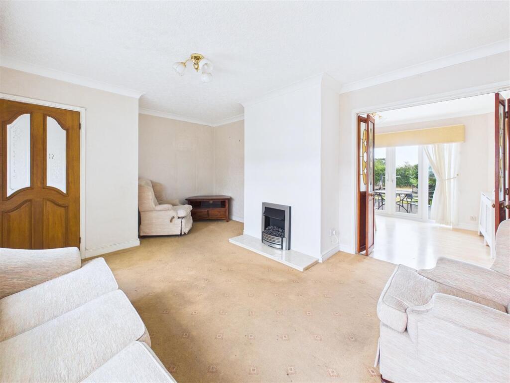 Spring Lane, Whittington photo 3