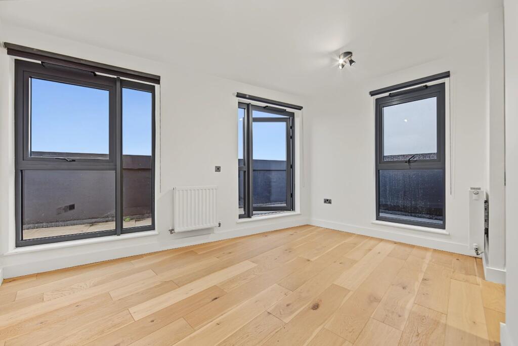 Apartment in London - View 4