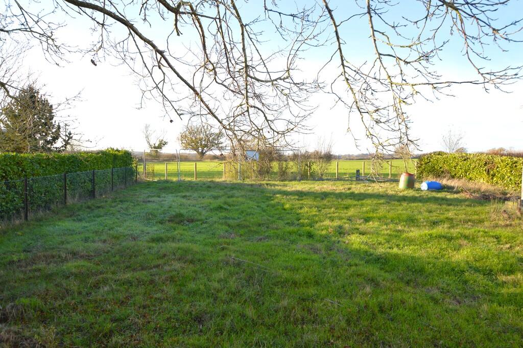 Church Road, Greenstead Green, Essex photo 2