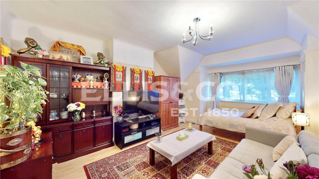 Apartment in London - More