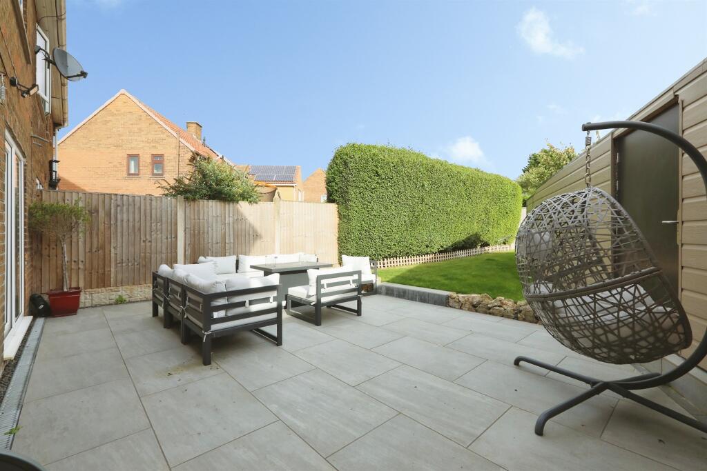 House in Doncaster, Harworth - View 5