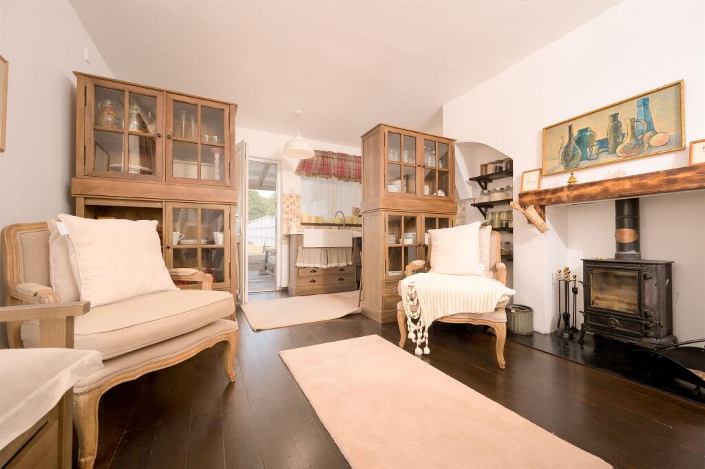 House in Rothwell, North Northamptonshire - View 4